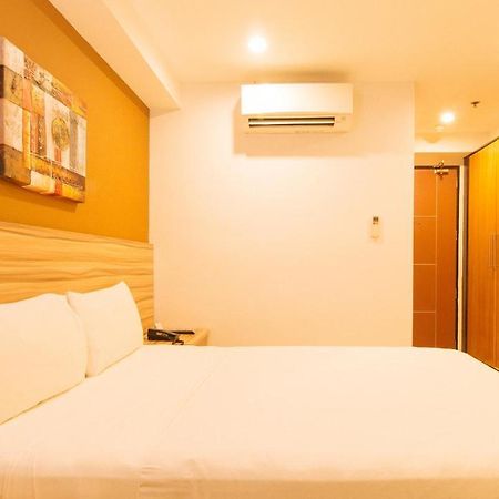 Guijo Suites Makati Makati City Exterior foto